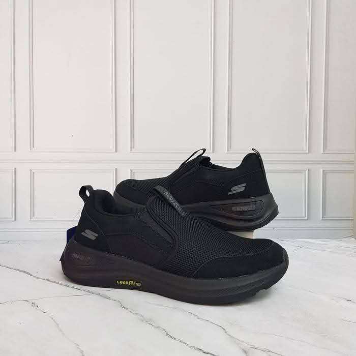 Skechers أطلب الان