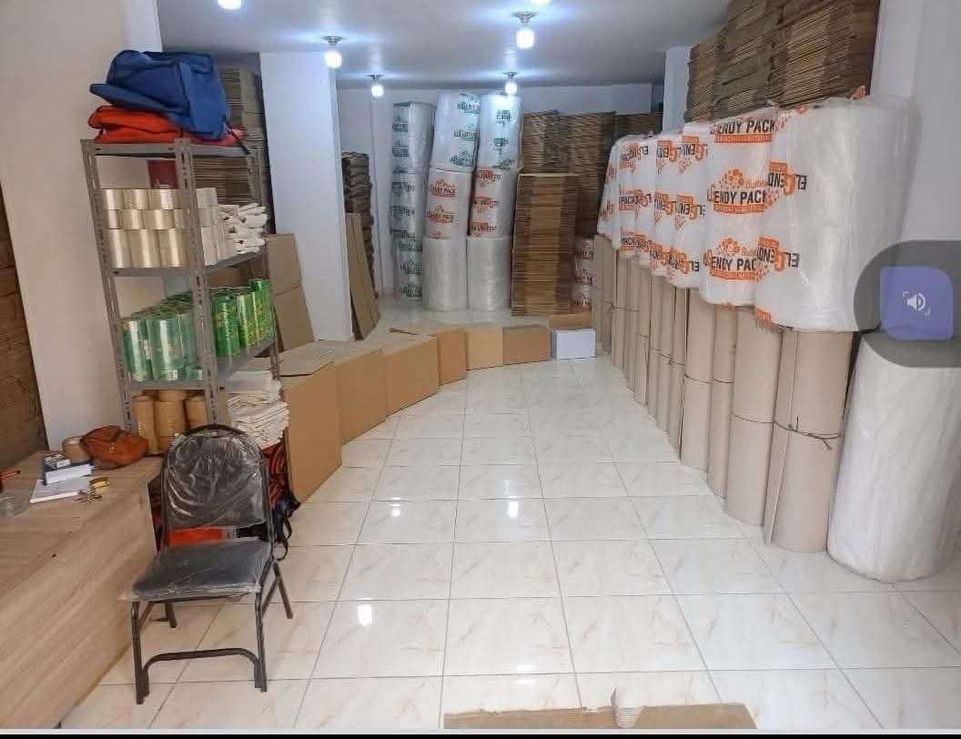 عمود استرتش التغليف للاثاث والموبيليا والمراتب والبراويز