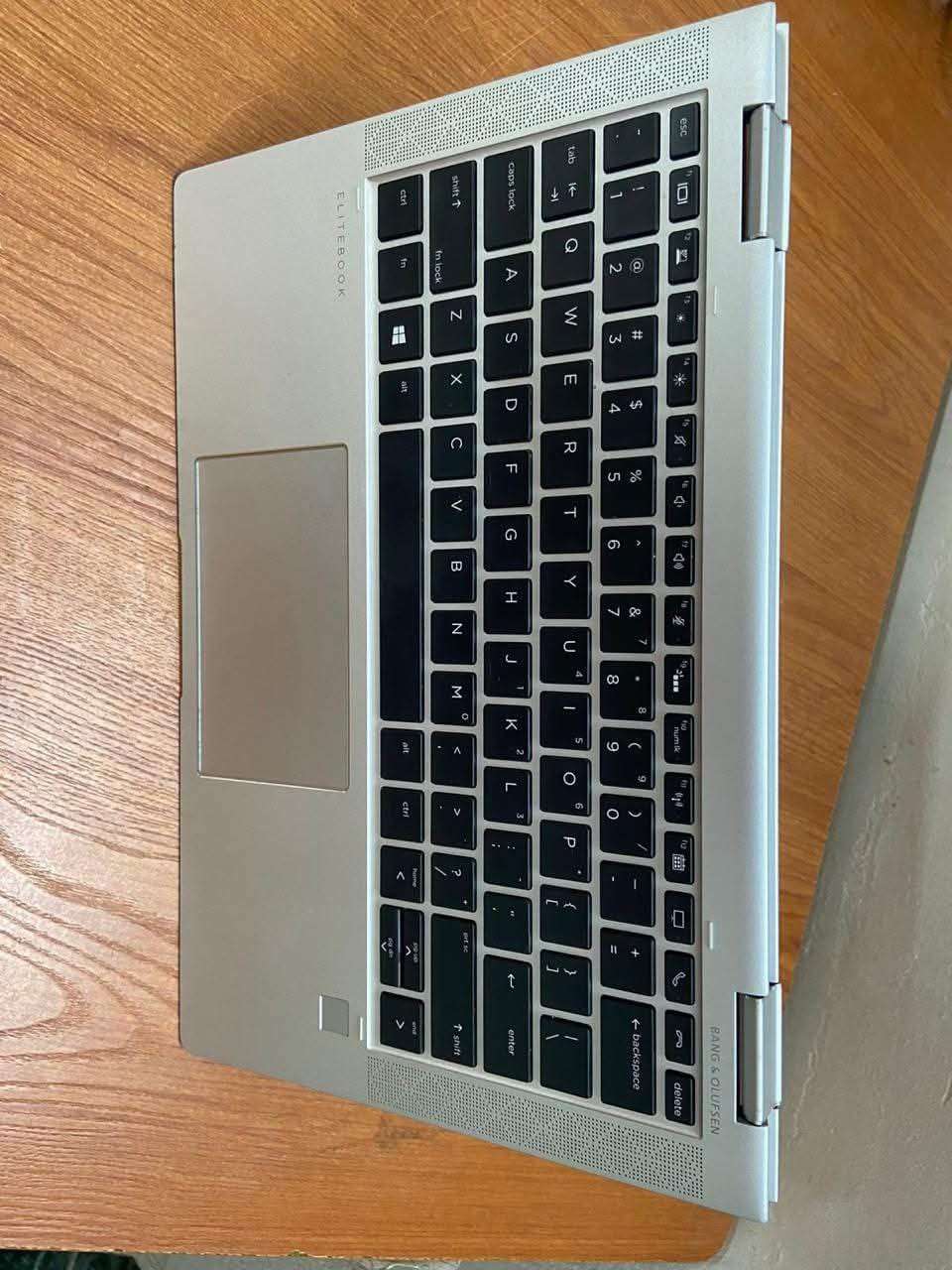 HP EliteBook x360 1030 G4