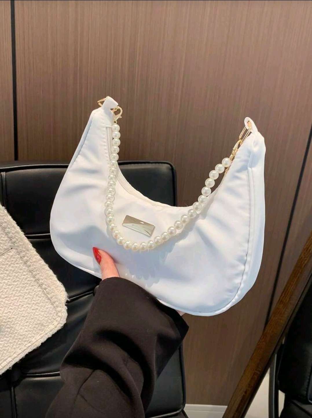 شنطة بيضاء كتف من شي ان فوري ـ Shein bag