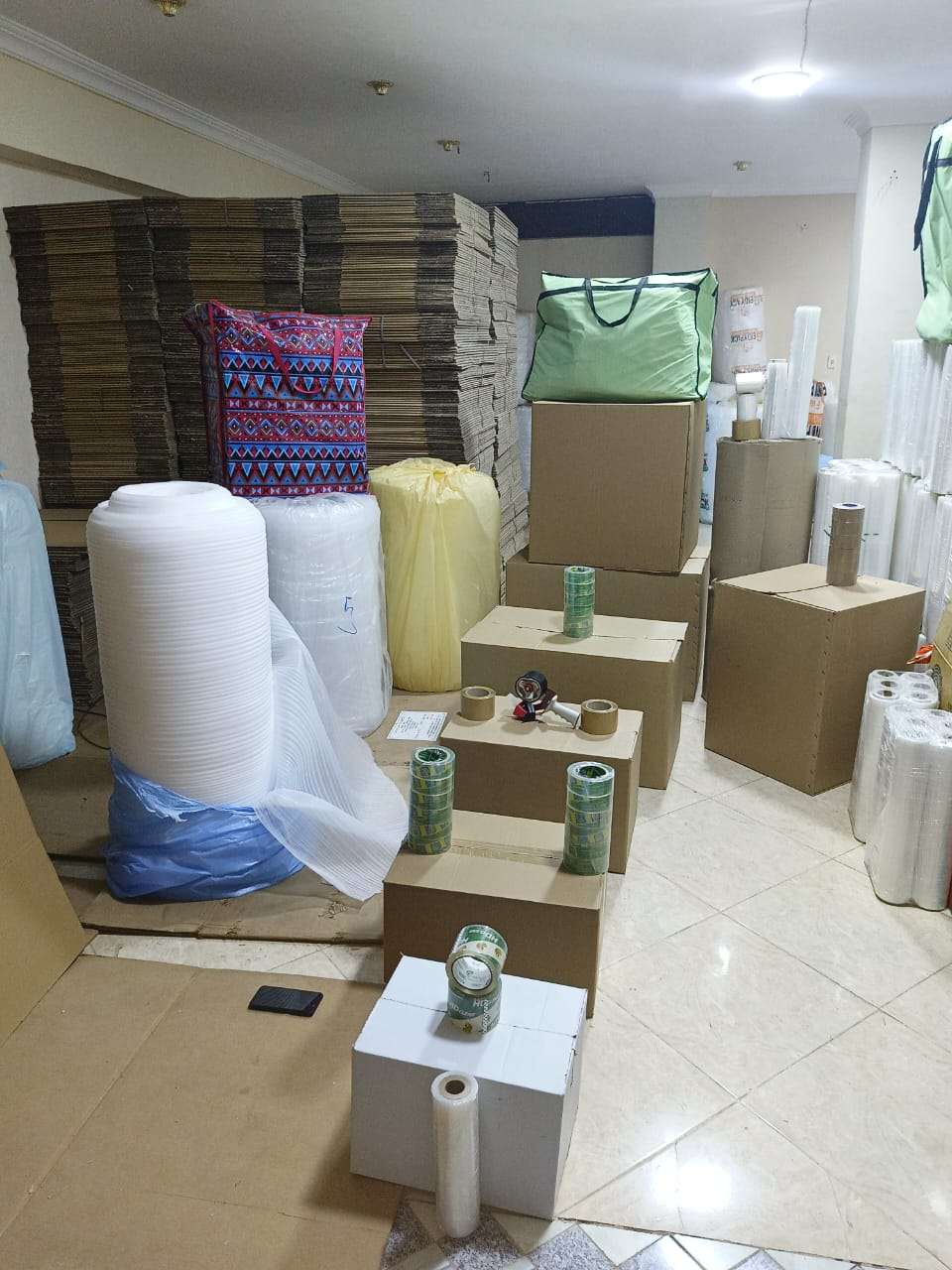 رول بابلز يبدأ من 250جنيه حسب الحجم والخامسة لتغليف الاثاث والموبيليا