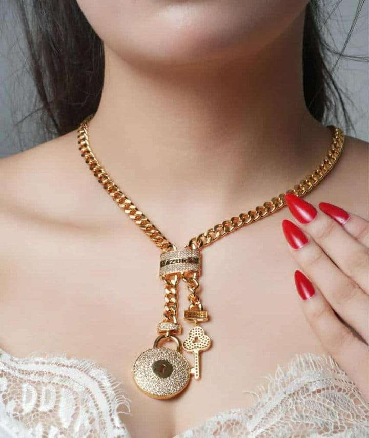 كوليه القفل ومفتاحه دهب صيني مطعم بفصوص زريكون  + هدية ميدالية