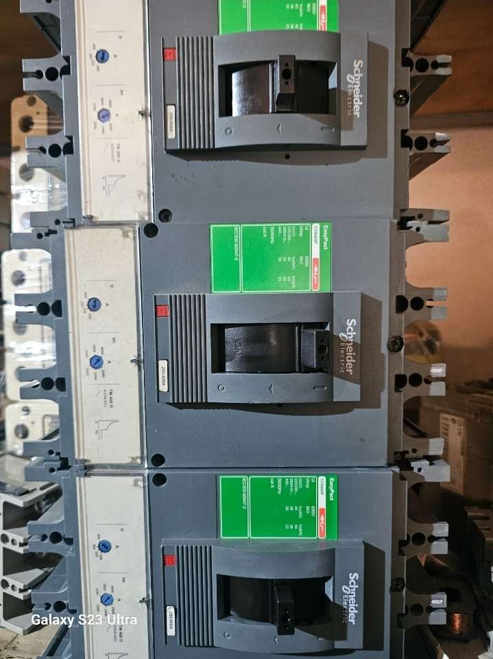 قاطع شنايدر cvs400A | سيزما