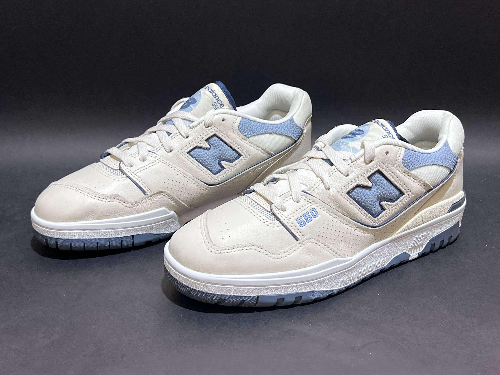 New Balance Sneakers 550
