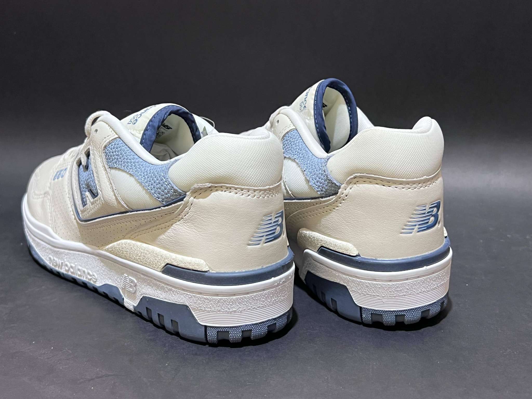 New Balance Sneakers 550