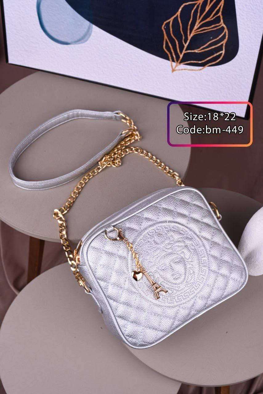 شنطة بناتى وحريمى شيك اوى