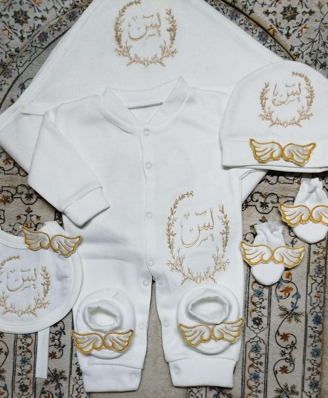 طقم سالوبيت بيبي 6 قطع مطرزه للاولاد والبنات