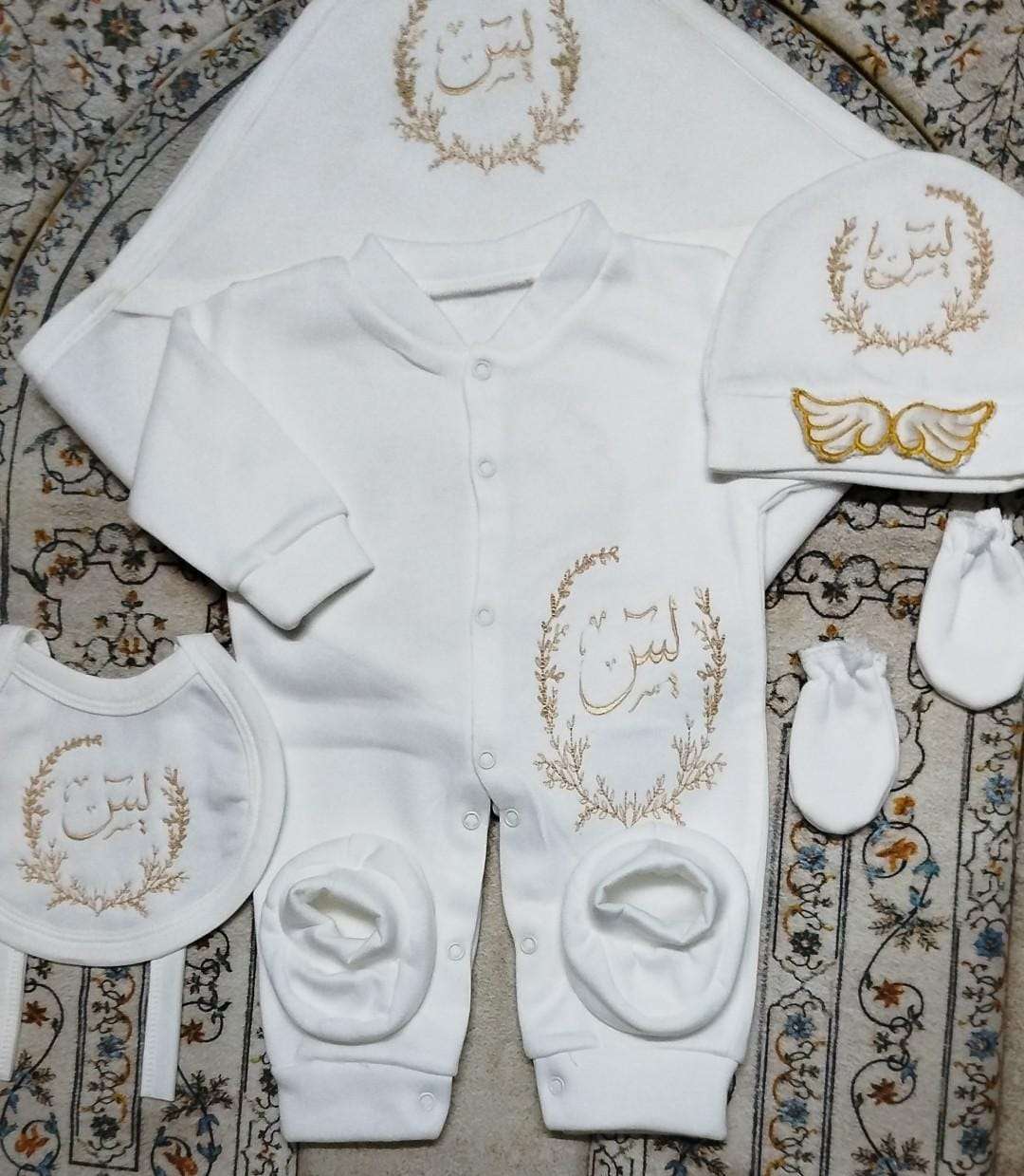 طقم سالوبيت بيبي 6 قطع مطرزه للاولاد والبنات