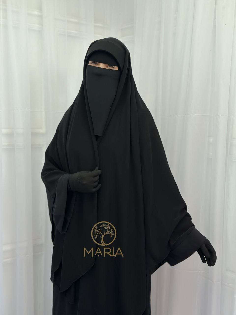 طقم بونيه بسملة ع الطبيعة