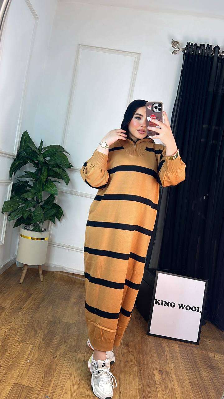 عبايه مقلم
