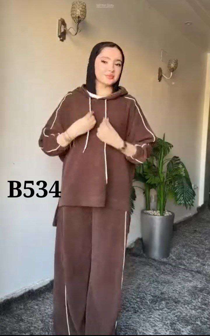 سوت قطعتين 2لون مطعم ابيض