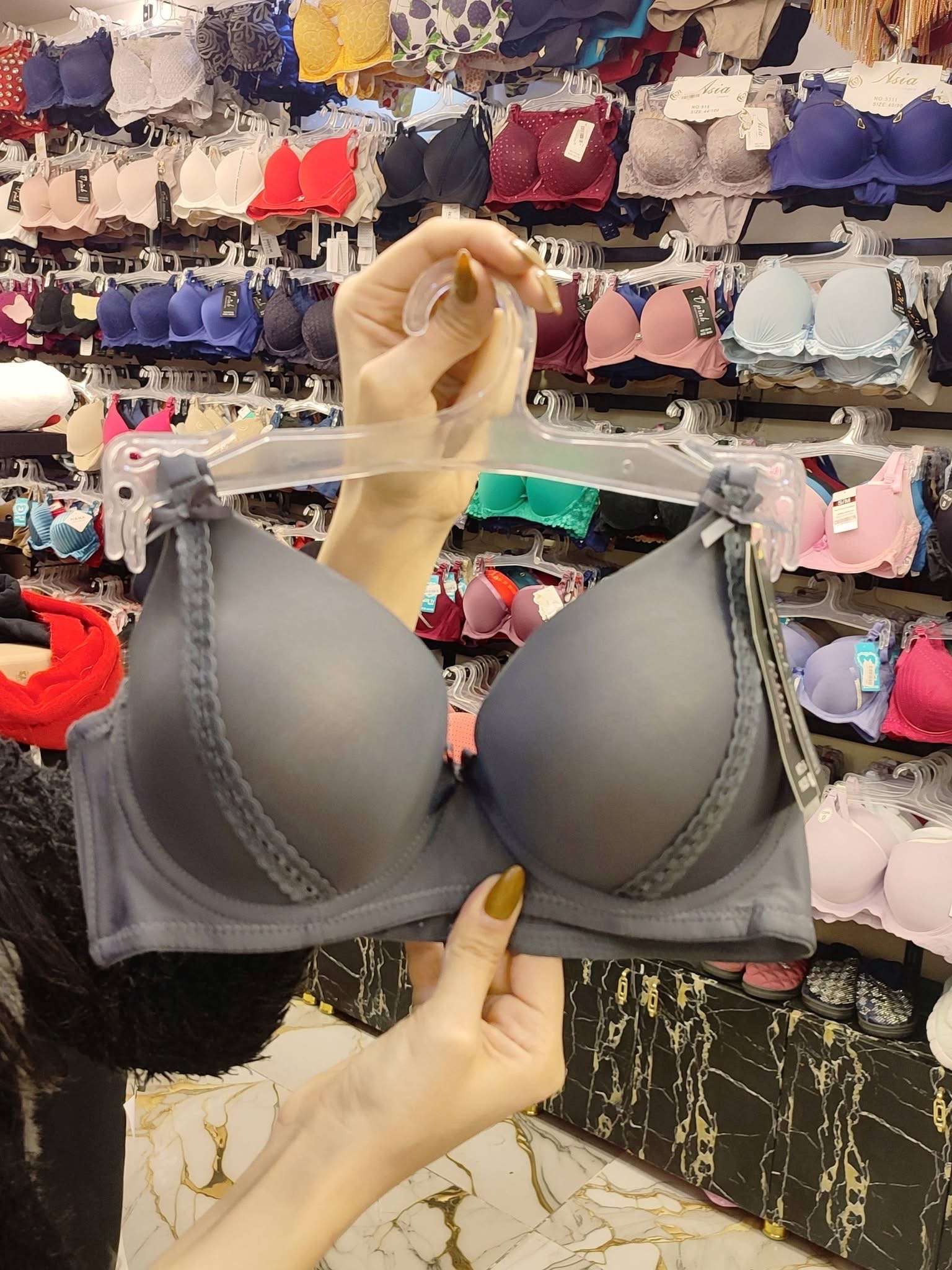 بوش U pink من فيكتوريا سيكرت