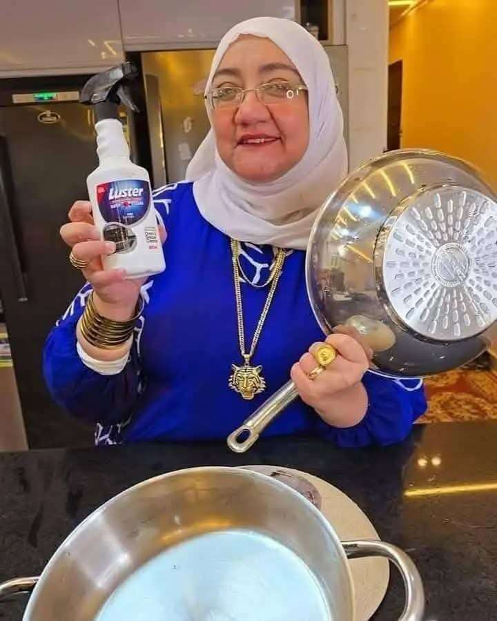 مزيل الدهون من لاستر