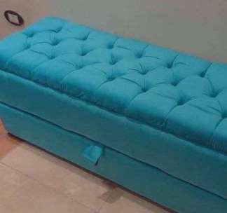 بانكيت بدرج للتخزين أو للشوزات وموفر للمساحه