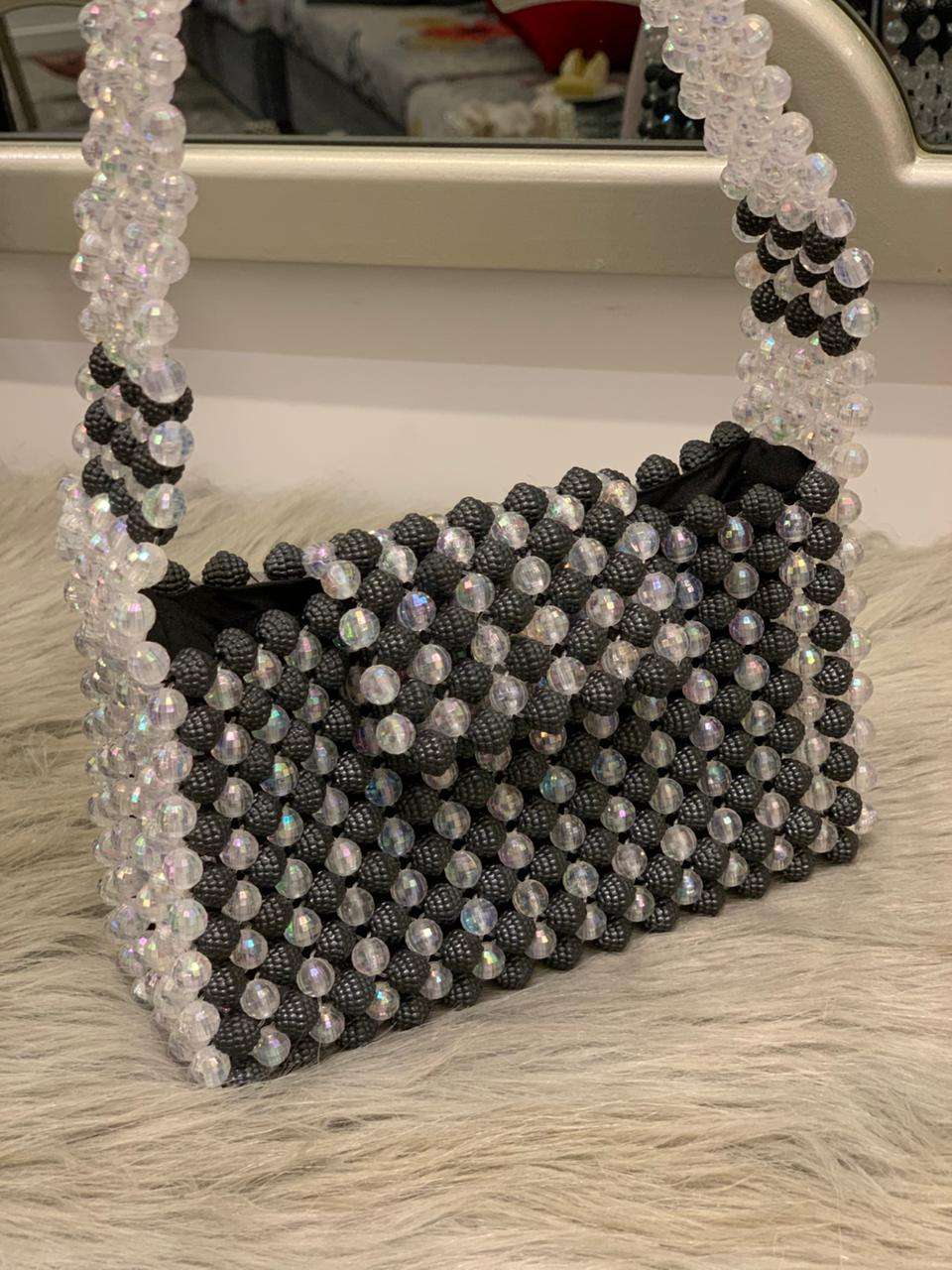 شنط بالخرز