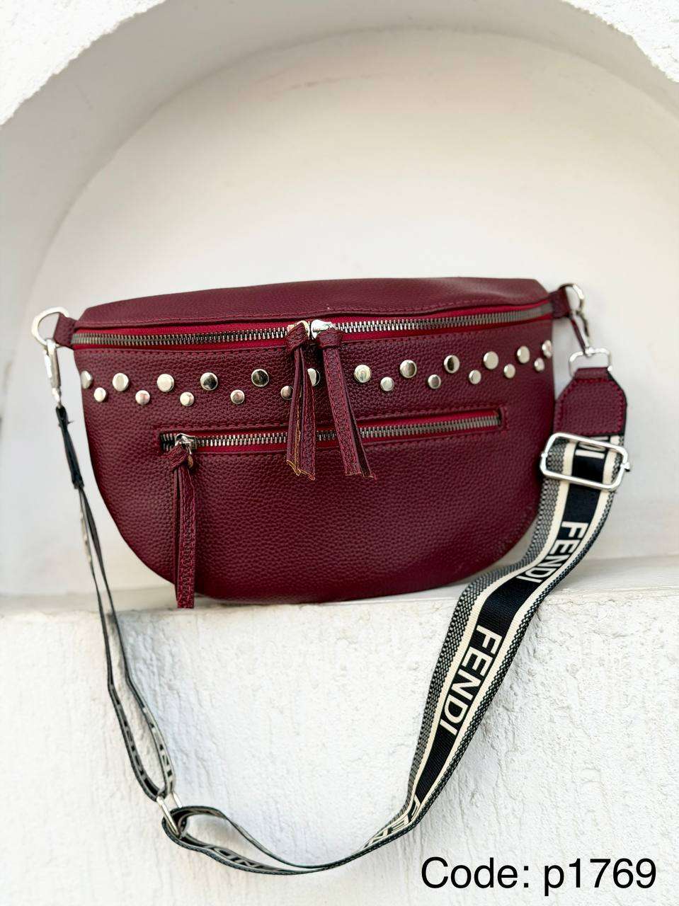 waist bag شنطة وسط و هاي وسط