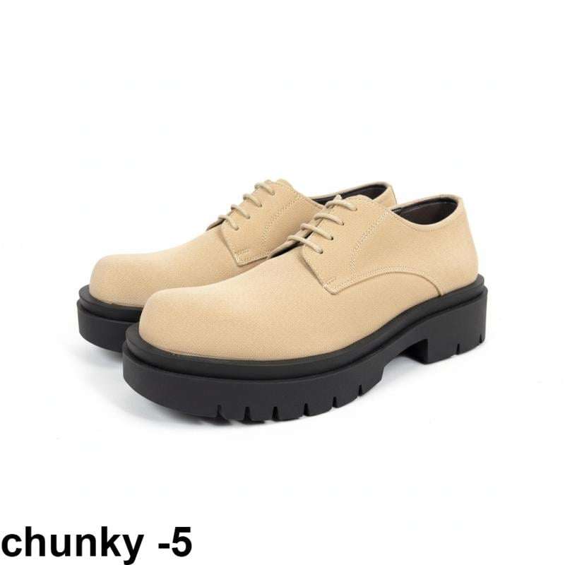 حذاء chunky