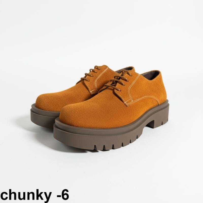 حذاء chunky
