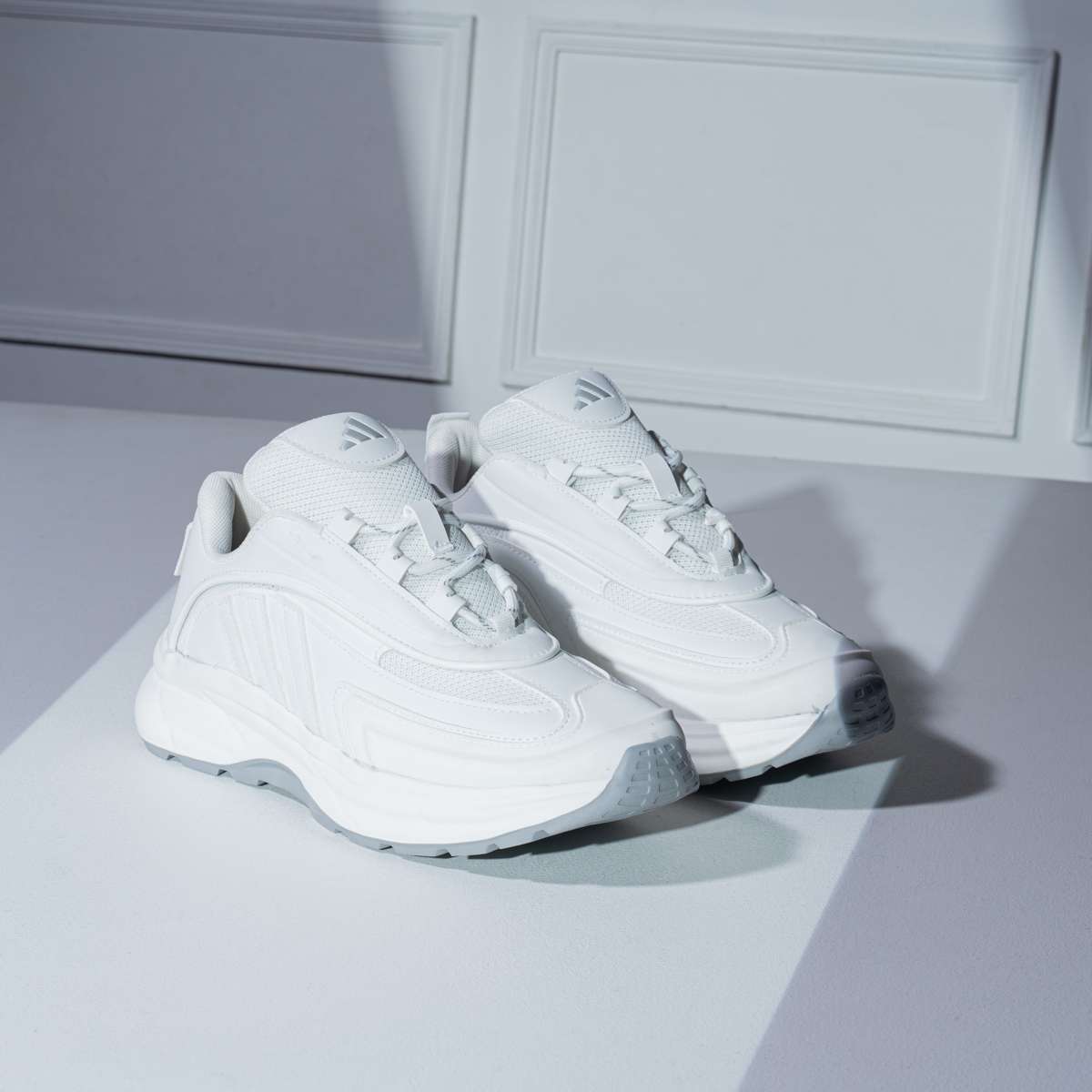 كوتش Adidas