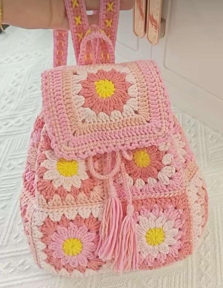 شنطة باك كروشيه