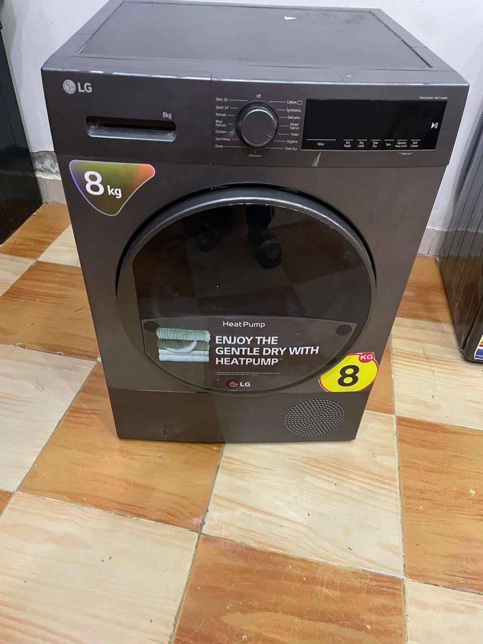 مجفف LG 8K الأسود  جفاف    LG 8kg Black Dryer Inverter High Performan