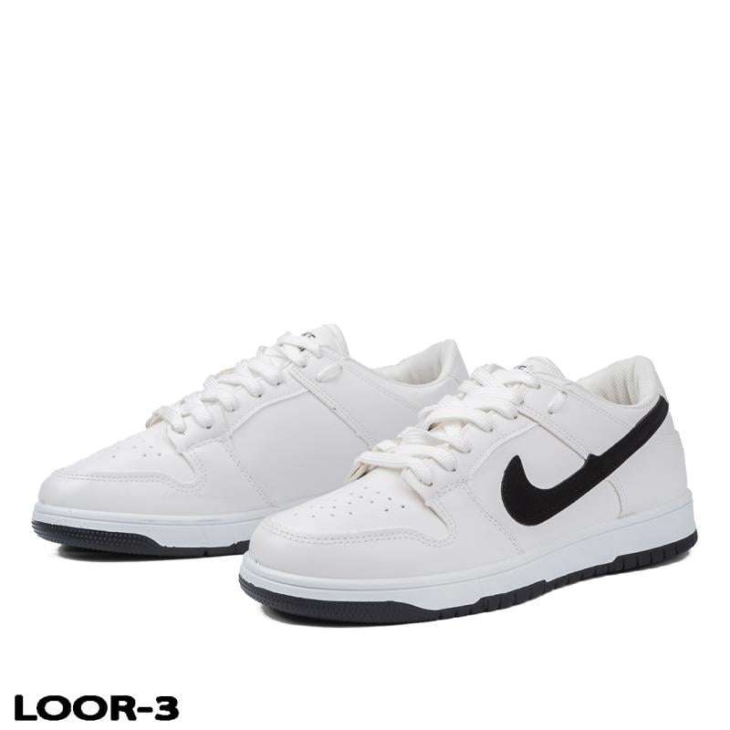 كوتشي SBالمصمم  من موديلات Nike Dunk Low