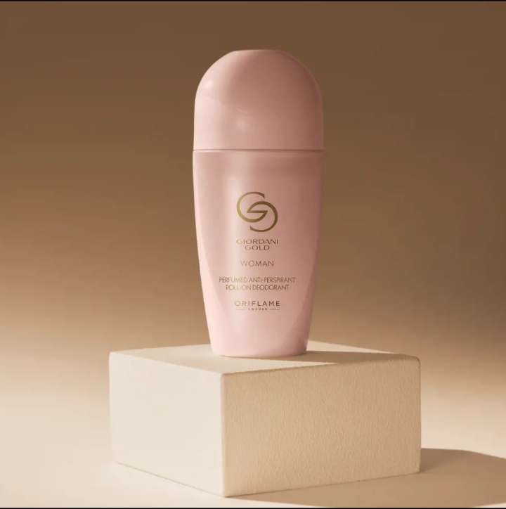 مزيل العرق المعطر Giordani Gold Woman