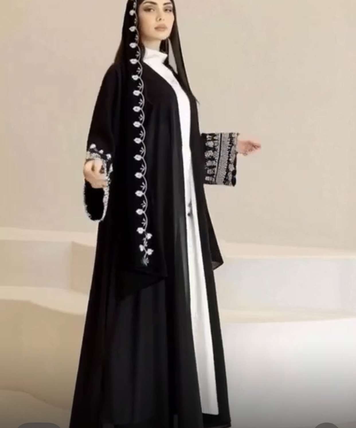 عبايات خروج راقية