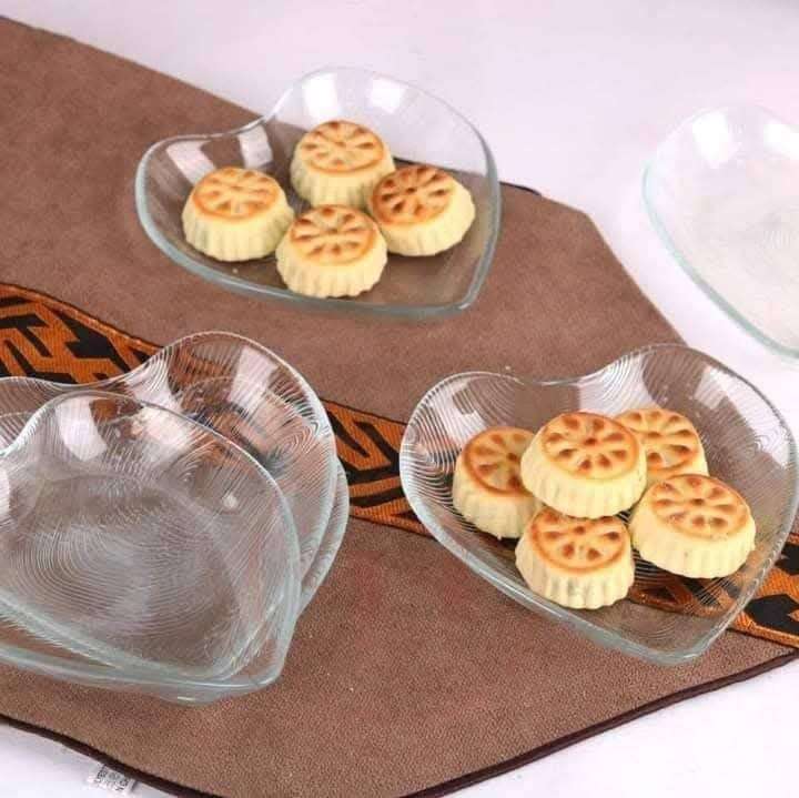 طقم تسالى زجاج شكل قلب