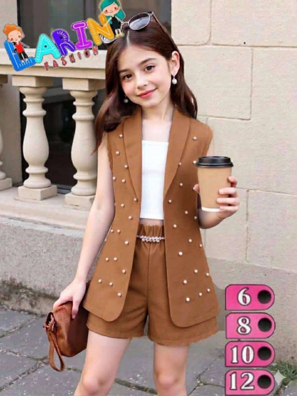 اشيك طقم بناتى ٣ قطع شورت وبدي وبليزر