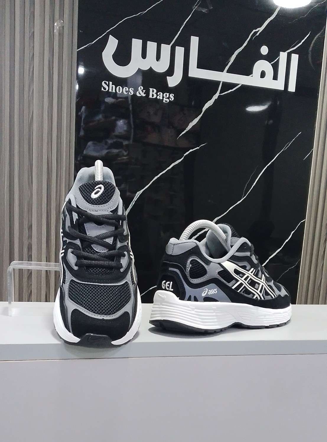 سنيكرز ASICS رياضى