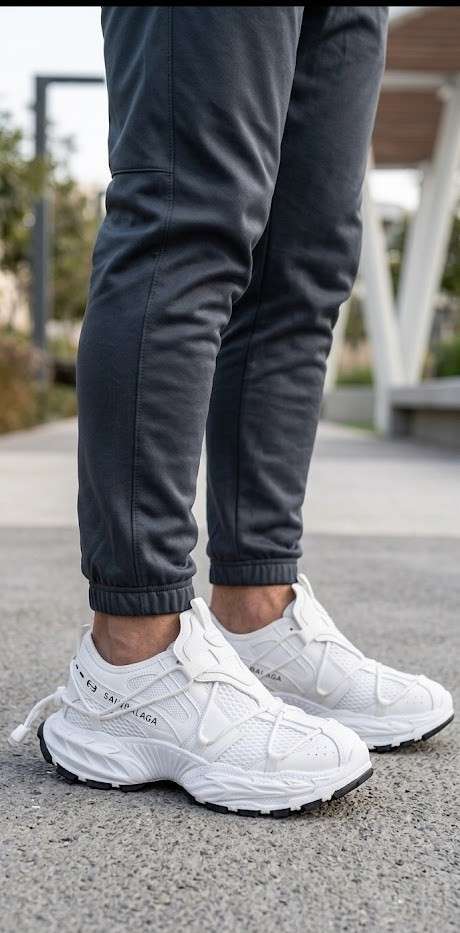 تريندى Balenciaga للرجال