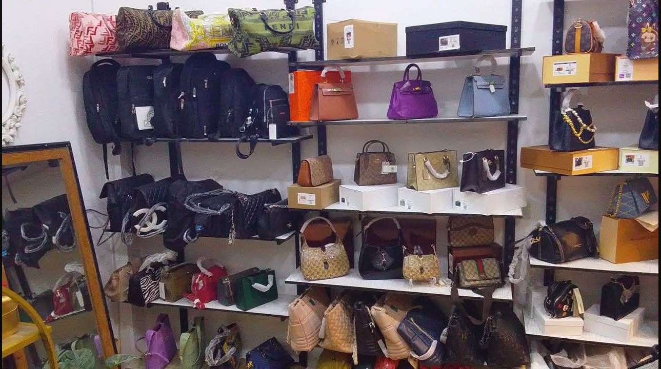 شنط حريمي ماركات