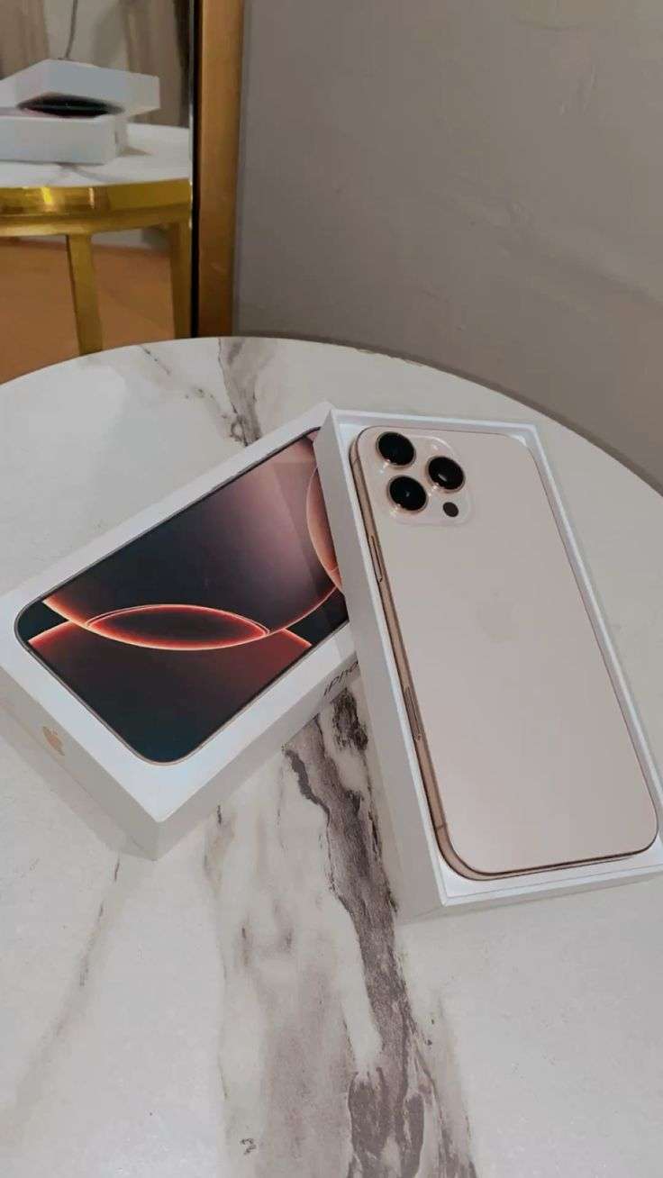 iPhone 16 Pro Max كوبي