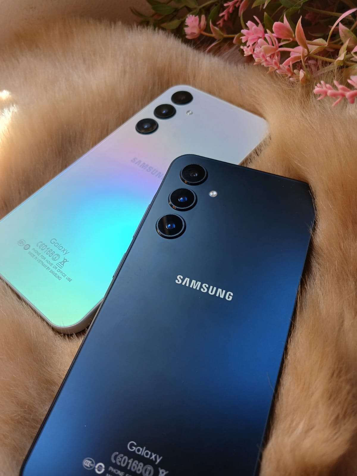 كوبي  samsung galaxy a76