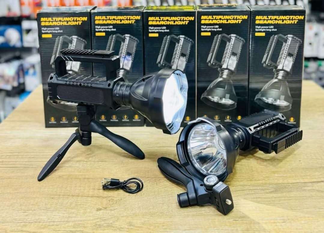 كشاف إضاءة يدوي متعدد Multifunction Searchlight