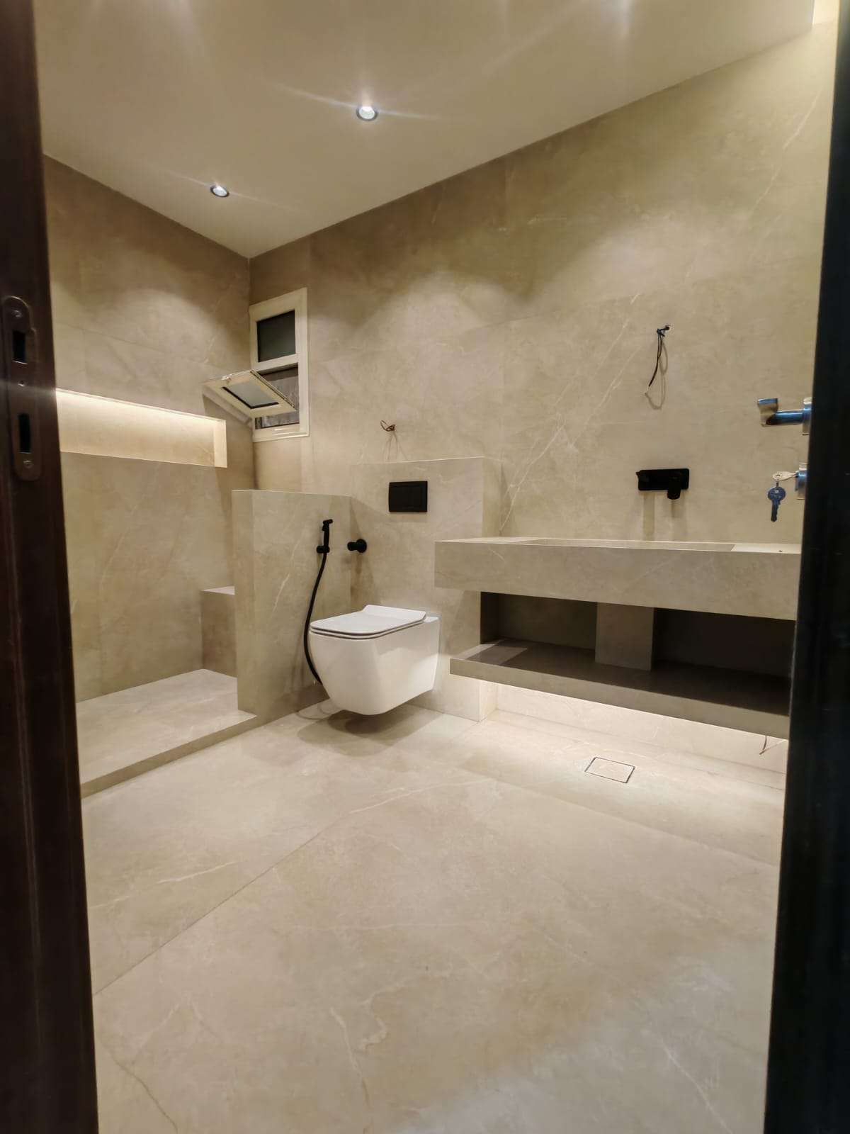 شركة تشطيبات وديكورات وبناء المعمورة الإسكندرية 01207479199