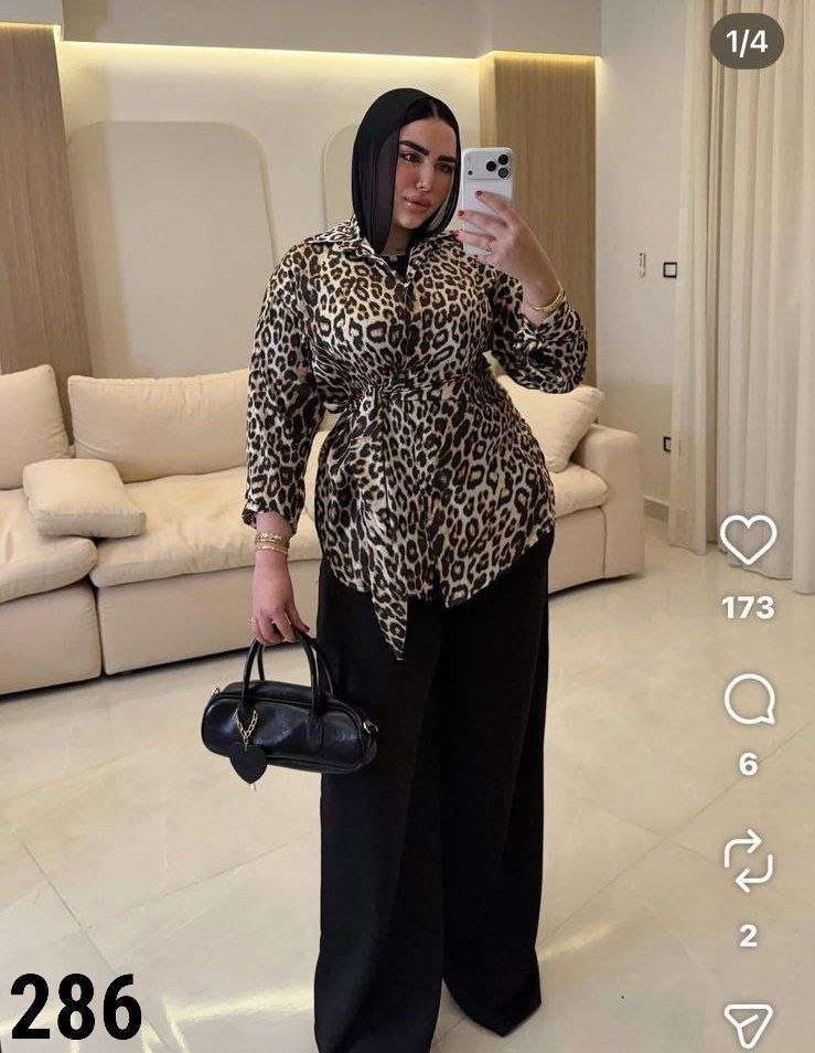 سوت قطعتين شيميز تايجر  مكون من بلاوز ڤرونس تايجر  وبنطلون