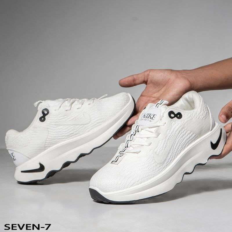 حذاء Nike