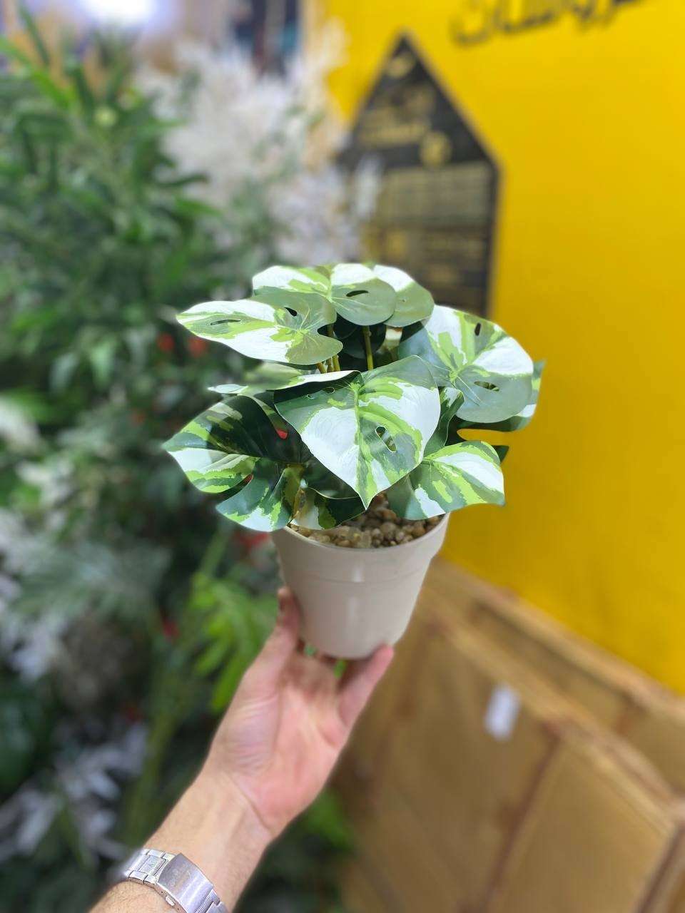 بوت ورد صناعي