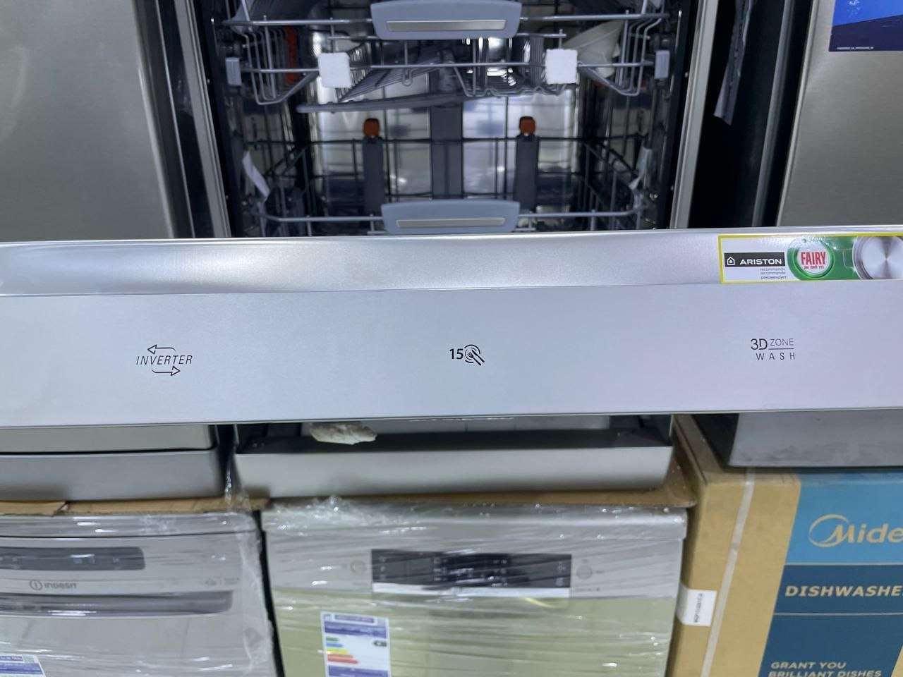 Ariston    Inverterغسالة أطباق أريستون موديل LFP5P31WLTX