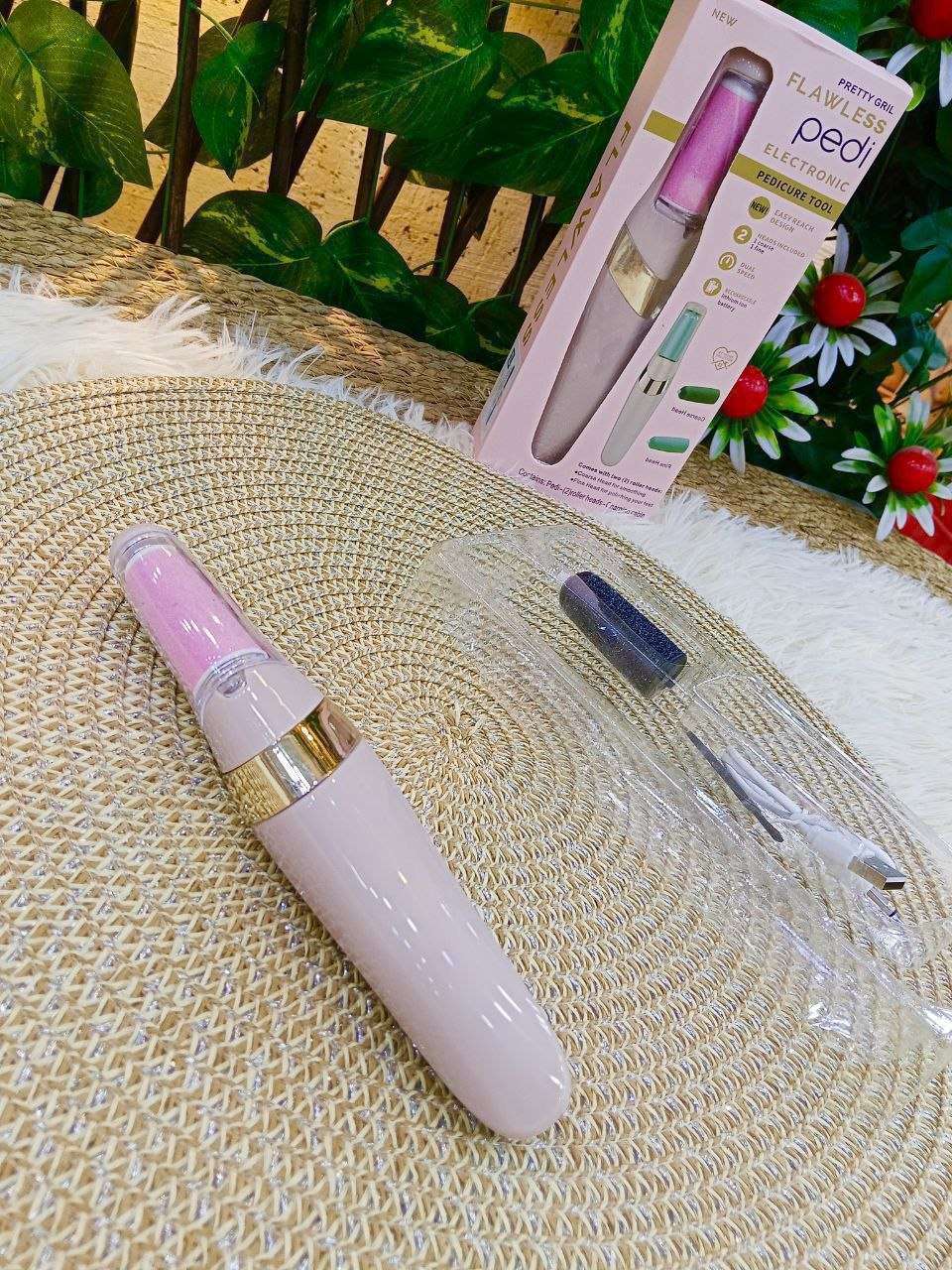 Electronic foot peeling device جهاز تقشير القدم الإلكتروني