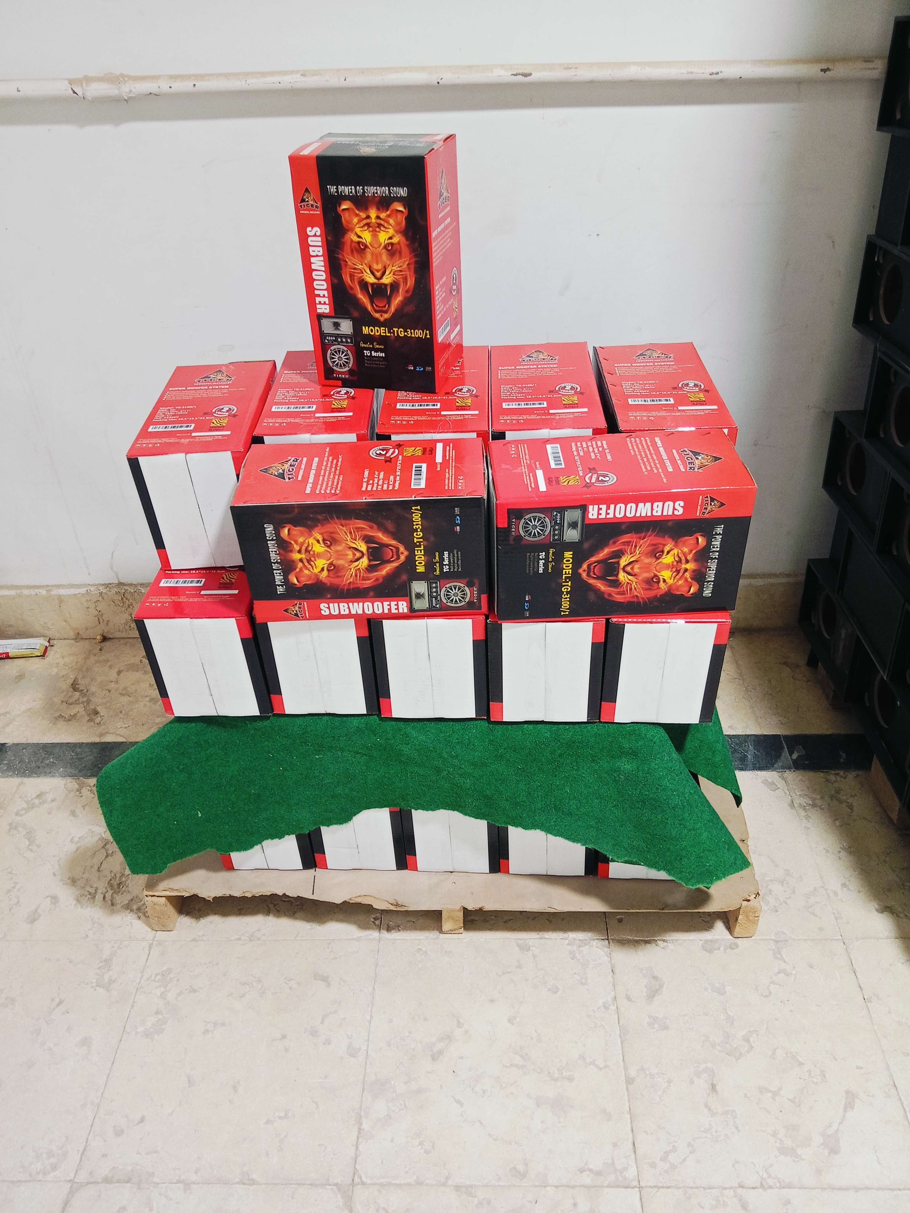 طقم سماعات صب ووفر تايجر موديل TG3100