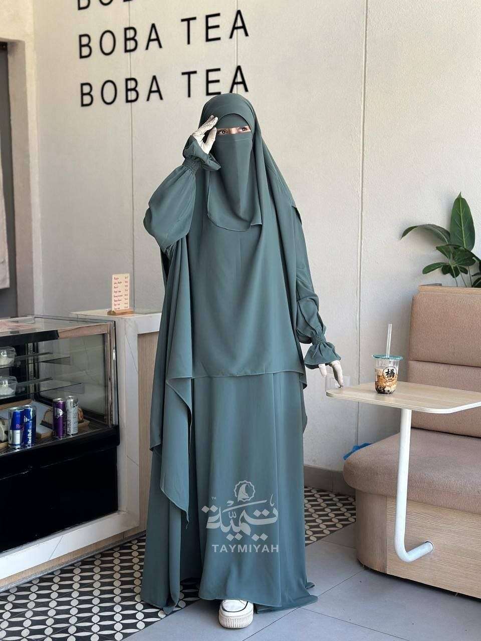 عبايه دبل كلوش