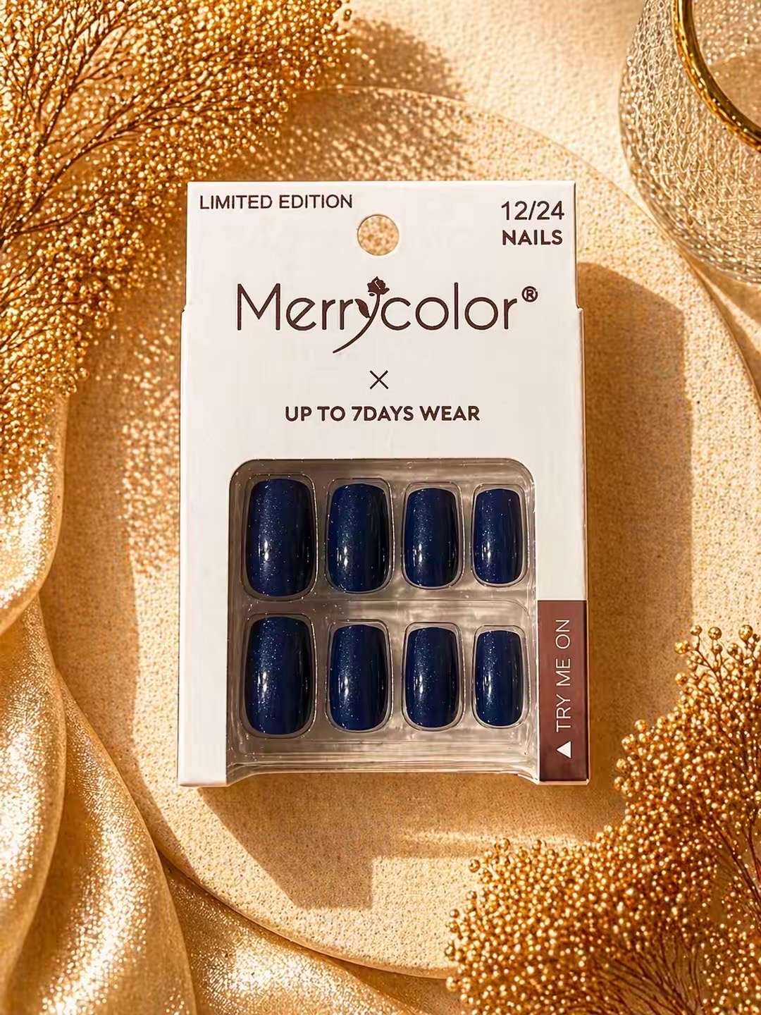 Fake nails