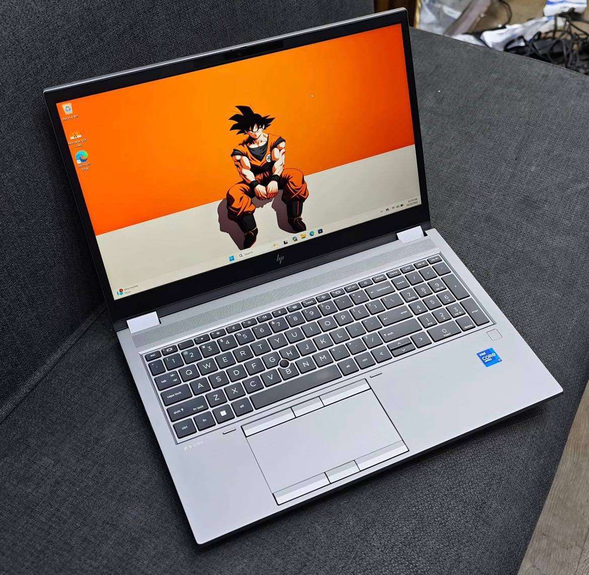 HP ZBOOK FURY G8 touch 4K