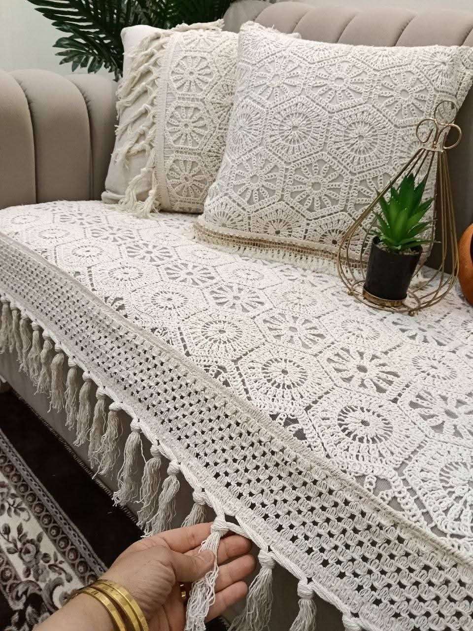 كنب مكرميه كنار شرارشيبالكنبه مقاس٢ متر