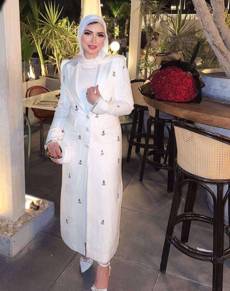 فستان طقم قطعتين بيزك روزالين + كوت روزالين