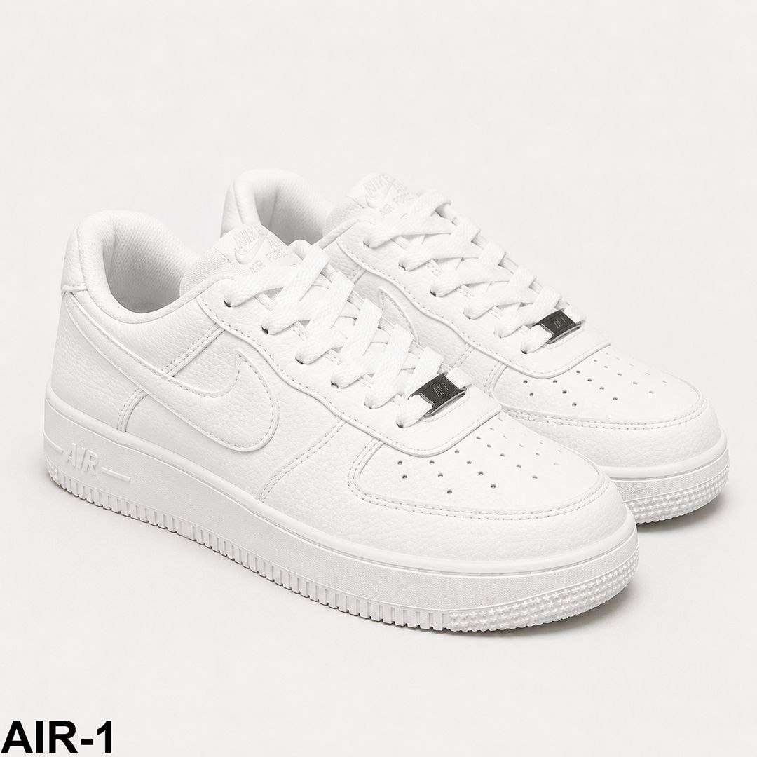Nike crocs حريمي ورجالي