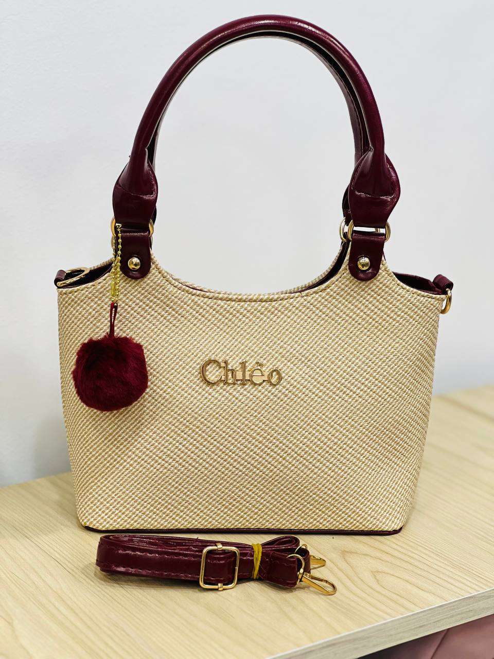 كروس Chleo